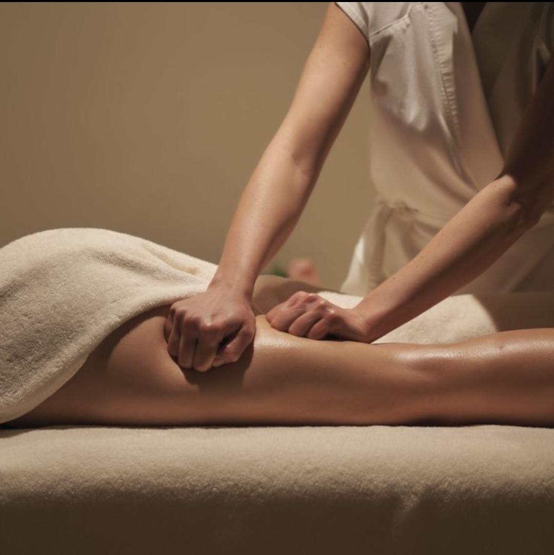 Massage Padabhyanga